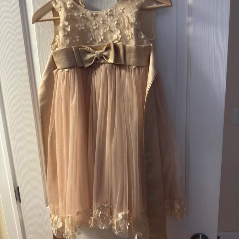 Elegant Cream Kids Dress with Bow